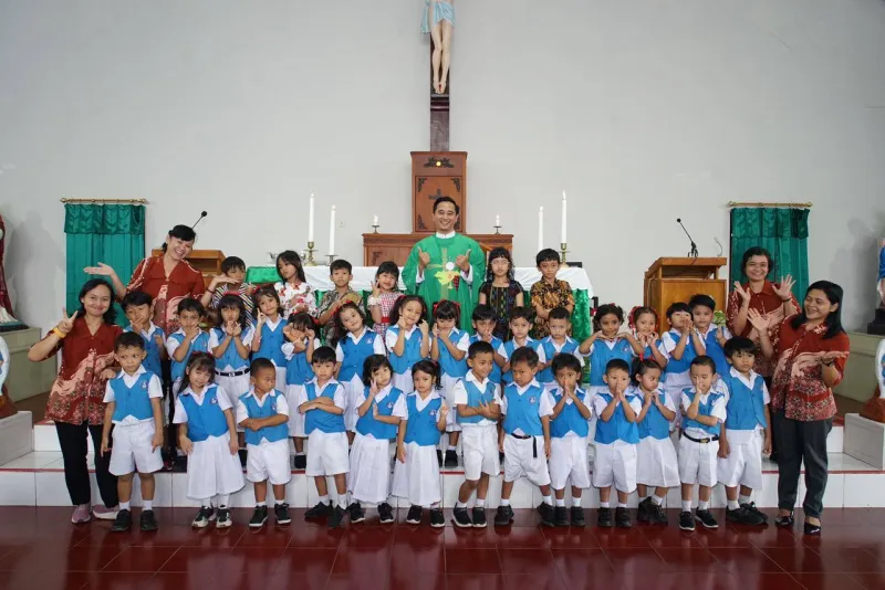 TK Marsudirini 77 Salatiga Menjadi Petugas Koor Misa di Gereja Santo Pius X Tuntang